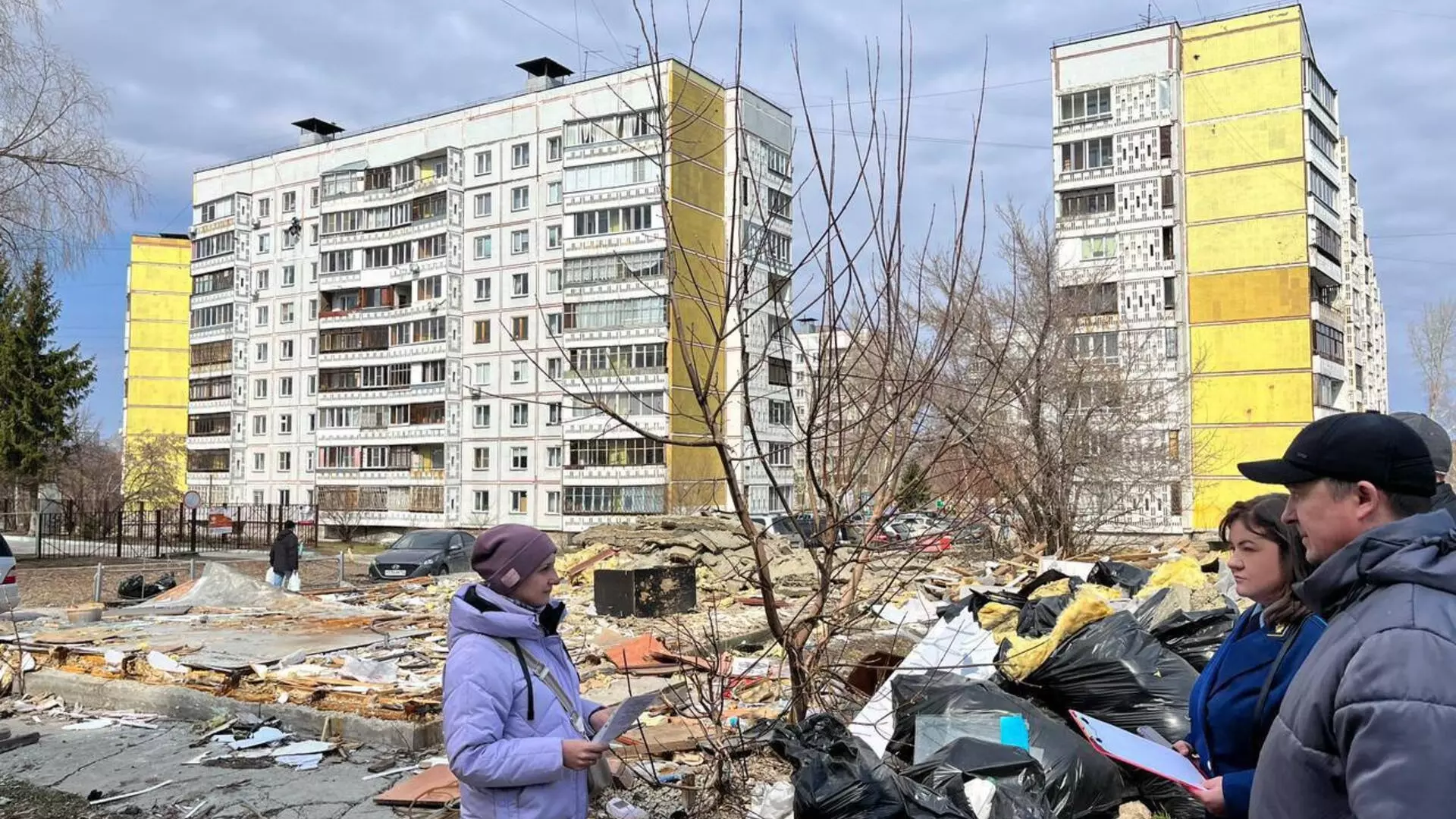 Наплевавшего на необходимость уборки мусора бизнесмена накажут в Новосибирске