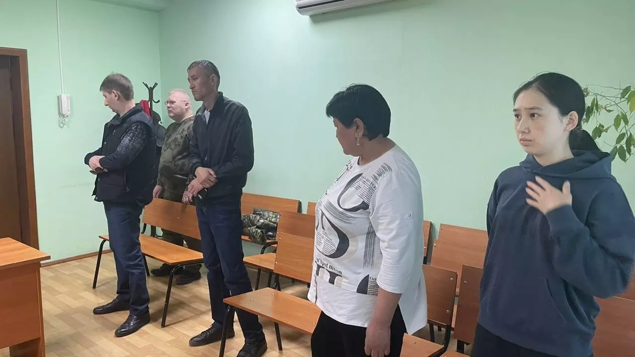 Полицейский открыл канал мигрантов в Новосибирск и получил тюремный срок