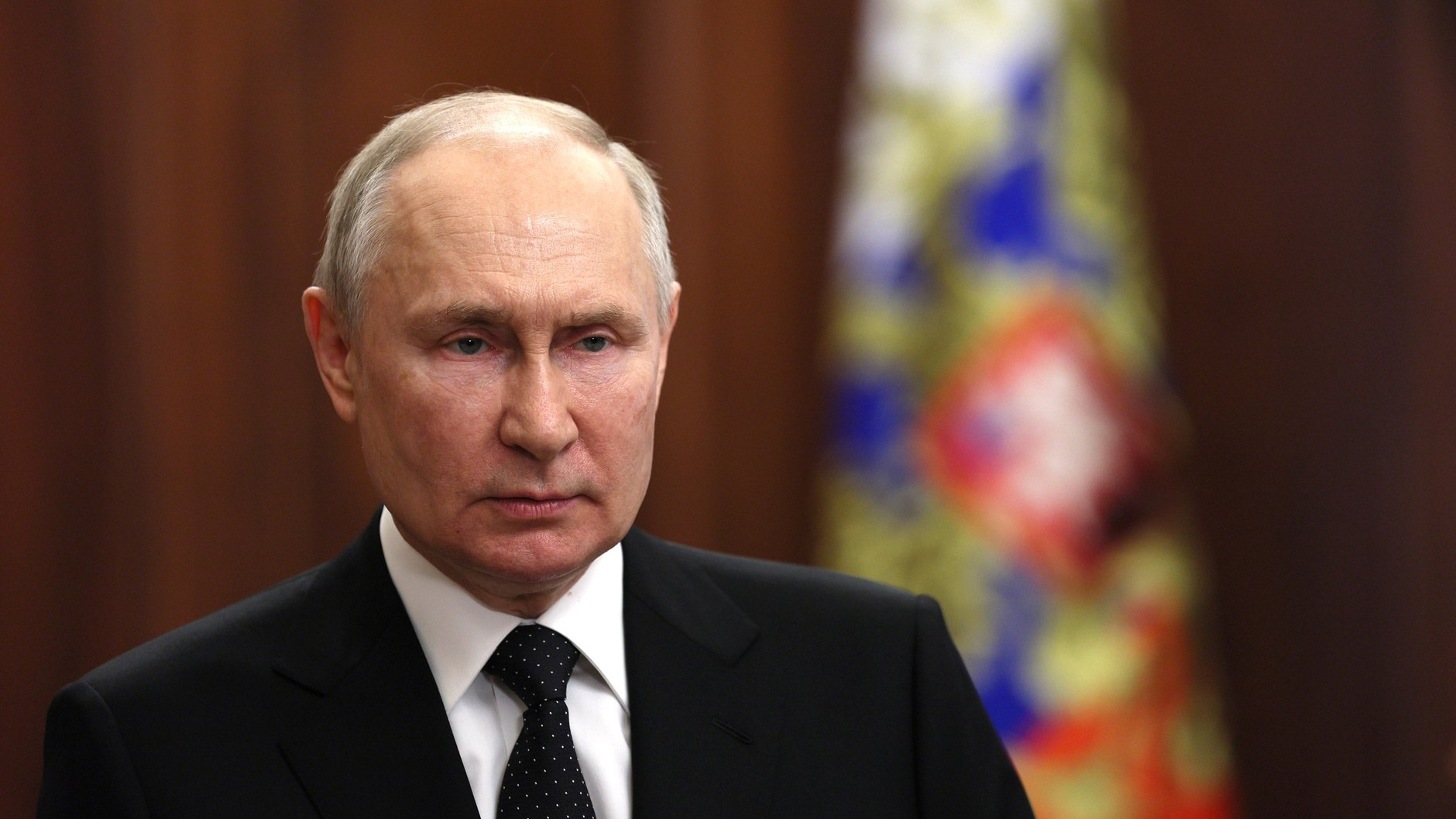 Президент РФ Владимир Путин выступил с жестким заявлением об измене Евгения Пригожина