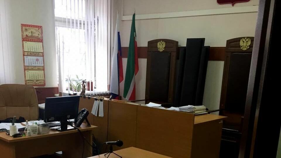 Суд дал три года условно адвокату из Бердска Новосибирской области Юрию Миронову
