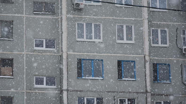Бывший детдомовец захламил муниципальную квартиру в Новосибирске