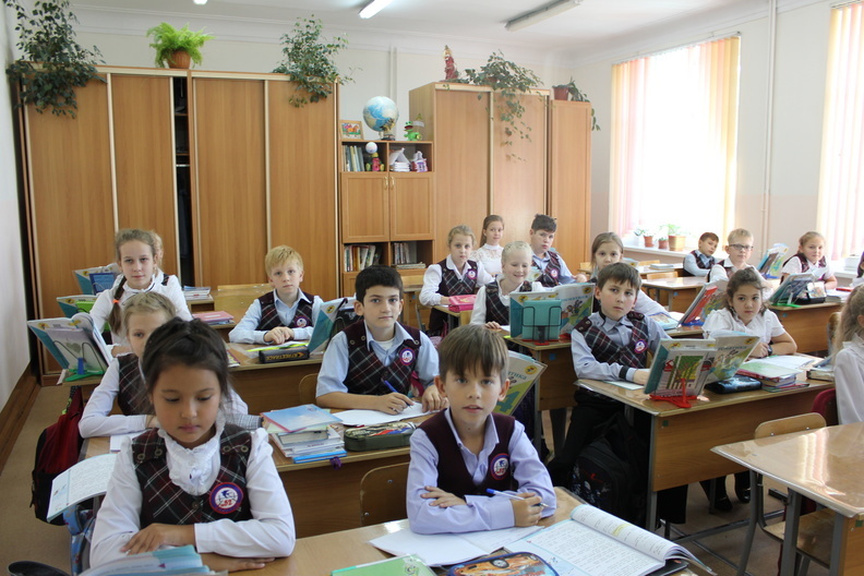 Выплата на детей к школе 10 000 рублей: будет или нет в 2022 году – последние новости
