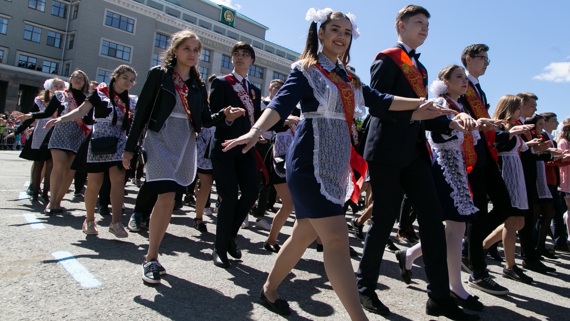 В Новосибирске участники Единого городского выпускного пройдут досмотр на входе