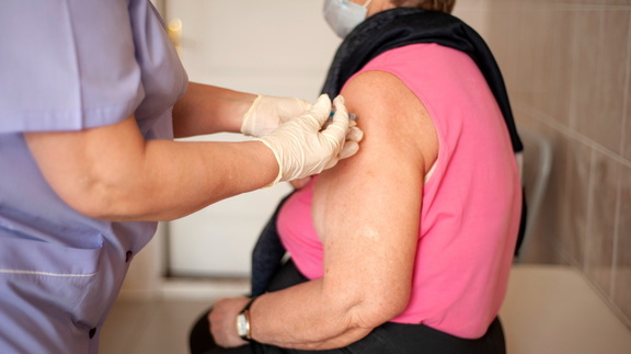 В Новосибирской области отменили обязательную вакцинацию