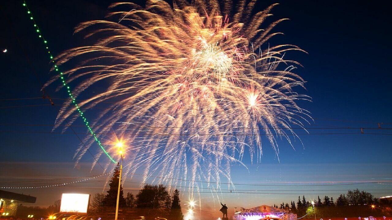 Новогодний фейерверк в этом году власти Новосибирска решили отменить