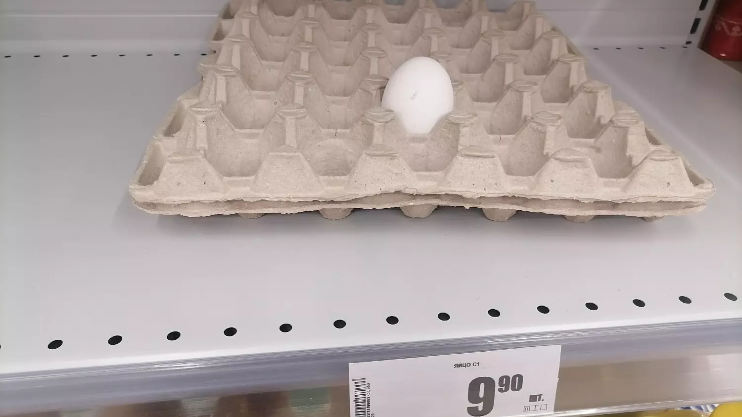 В некоторых магазинах яиц почти не осталось