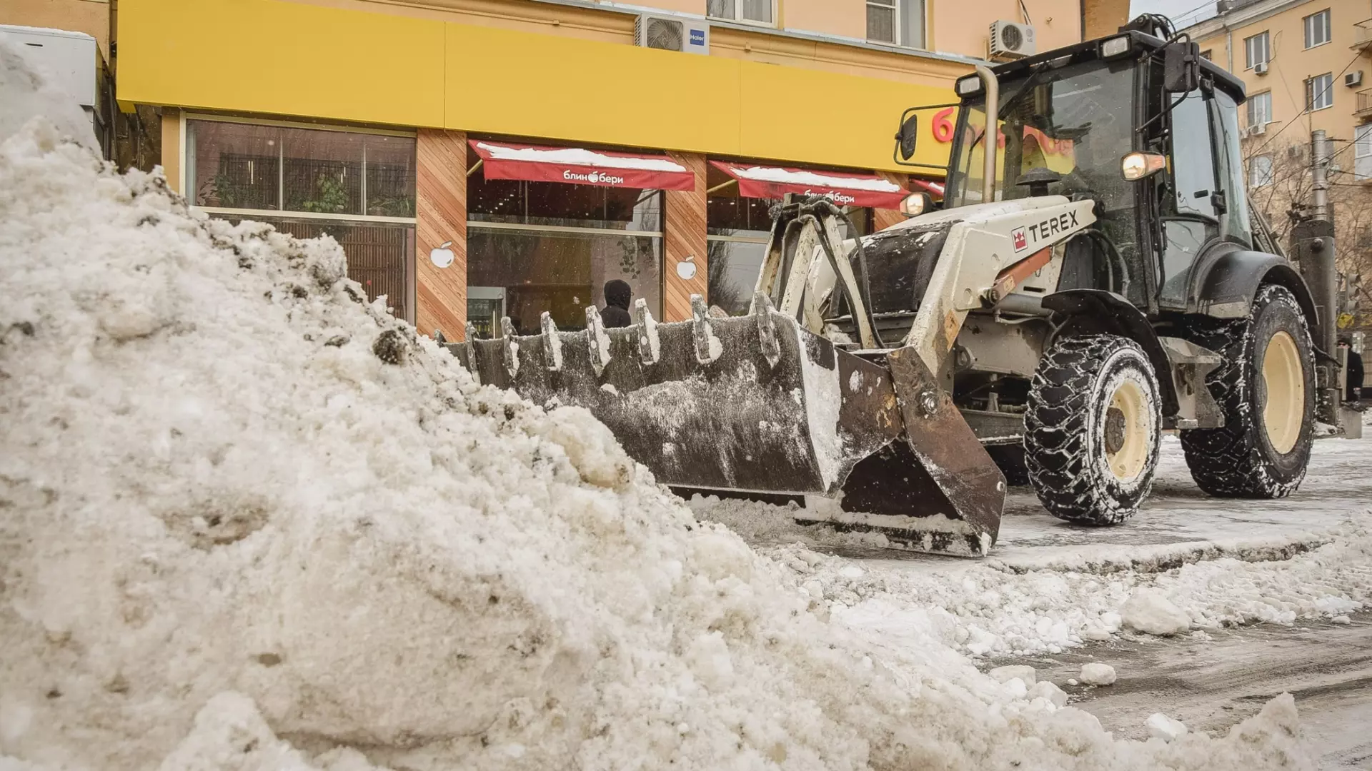 Новосибирск испытывает хроническую нехватку снегоуборочной техники