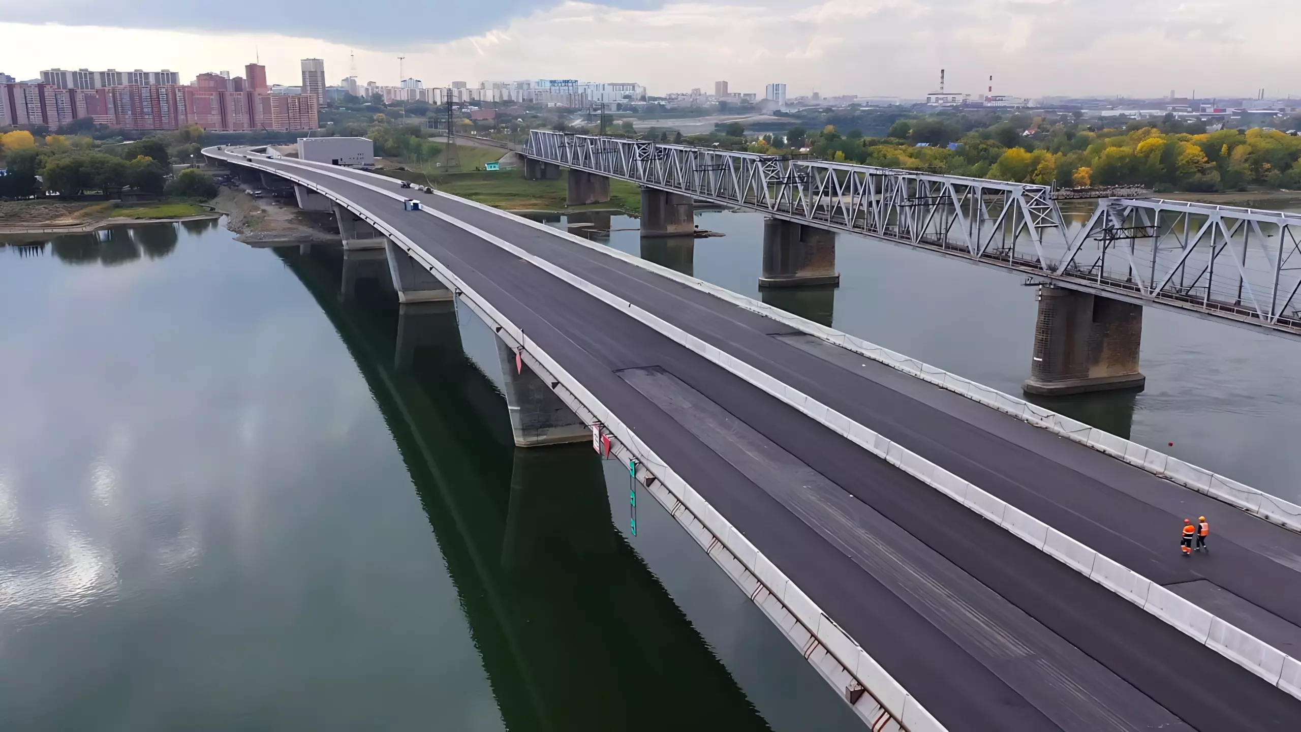 Это фото работ на строительстве четвертого моста в Новосибирске было опубликовано 25 сентября 2023