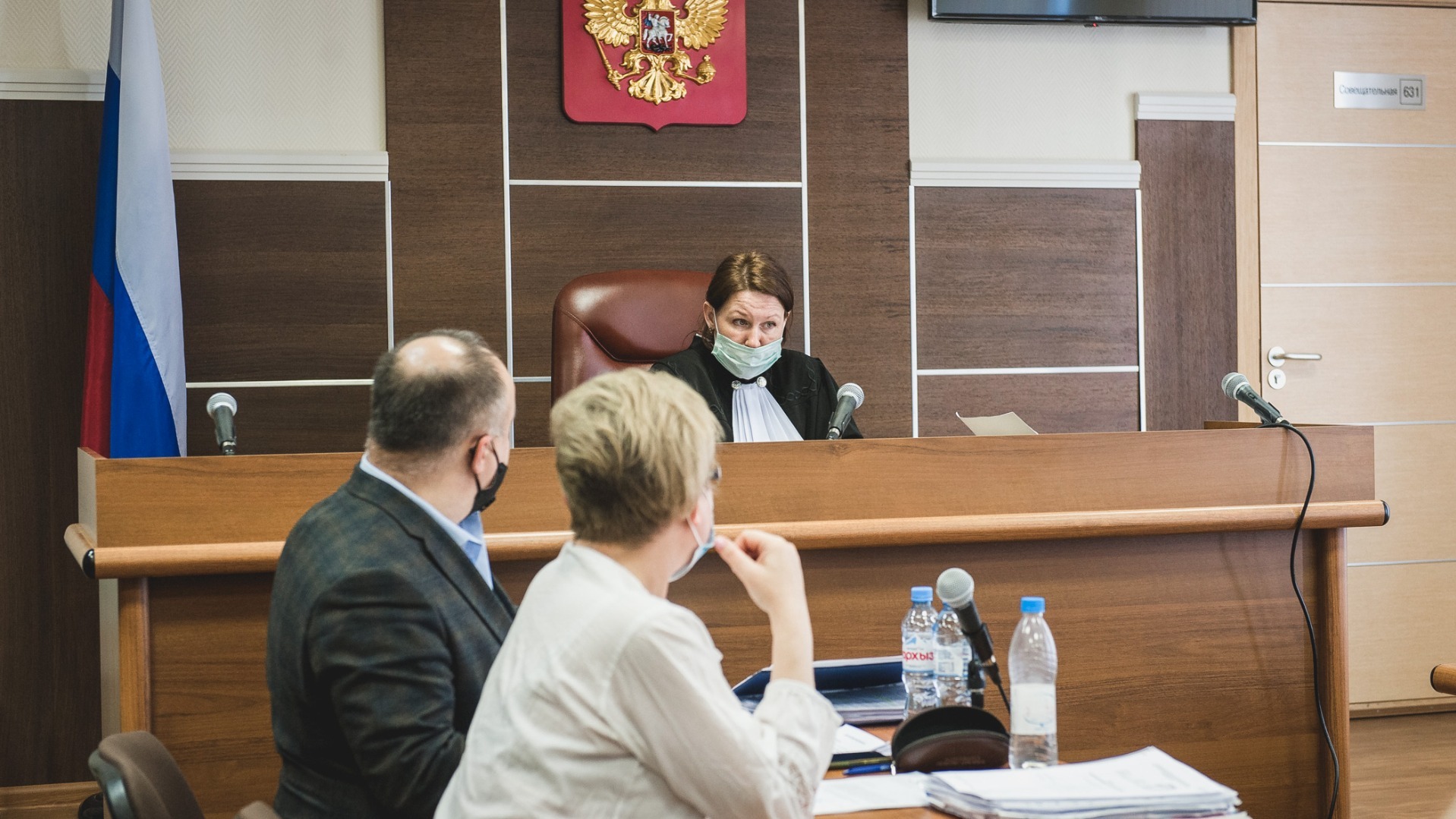 Новосибирских бизнесменов осудили за взятку в 13 млн за ковидный контракт на Алтае
