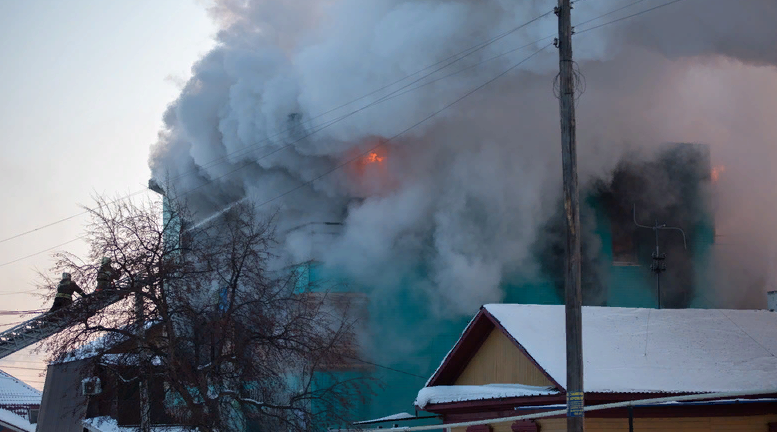 Двое детей погибли при пожаре в посёлке под Новосибирском