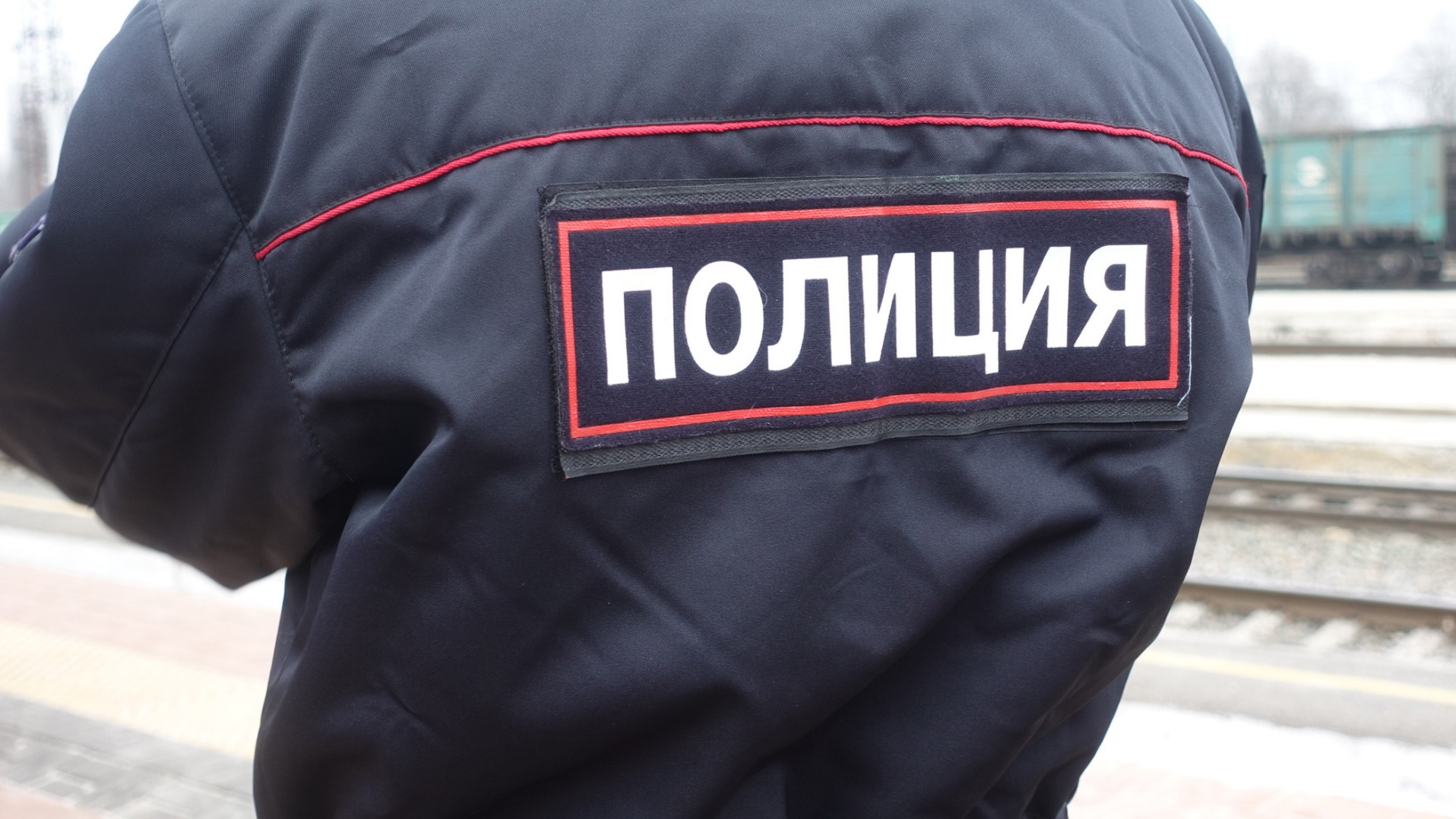 В Бердске осудили полицейского, который не отреагировал на убийство женщины 