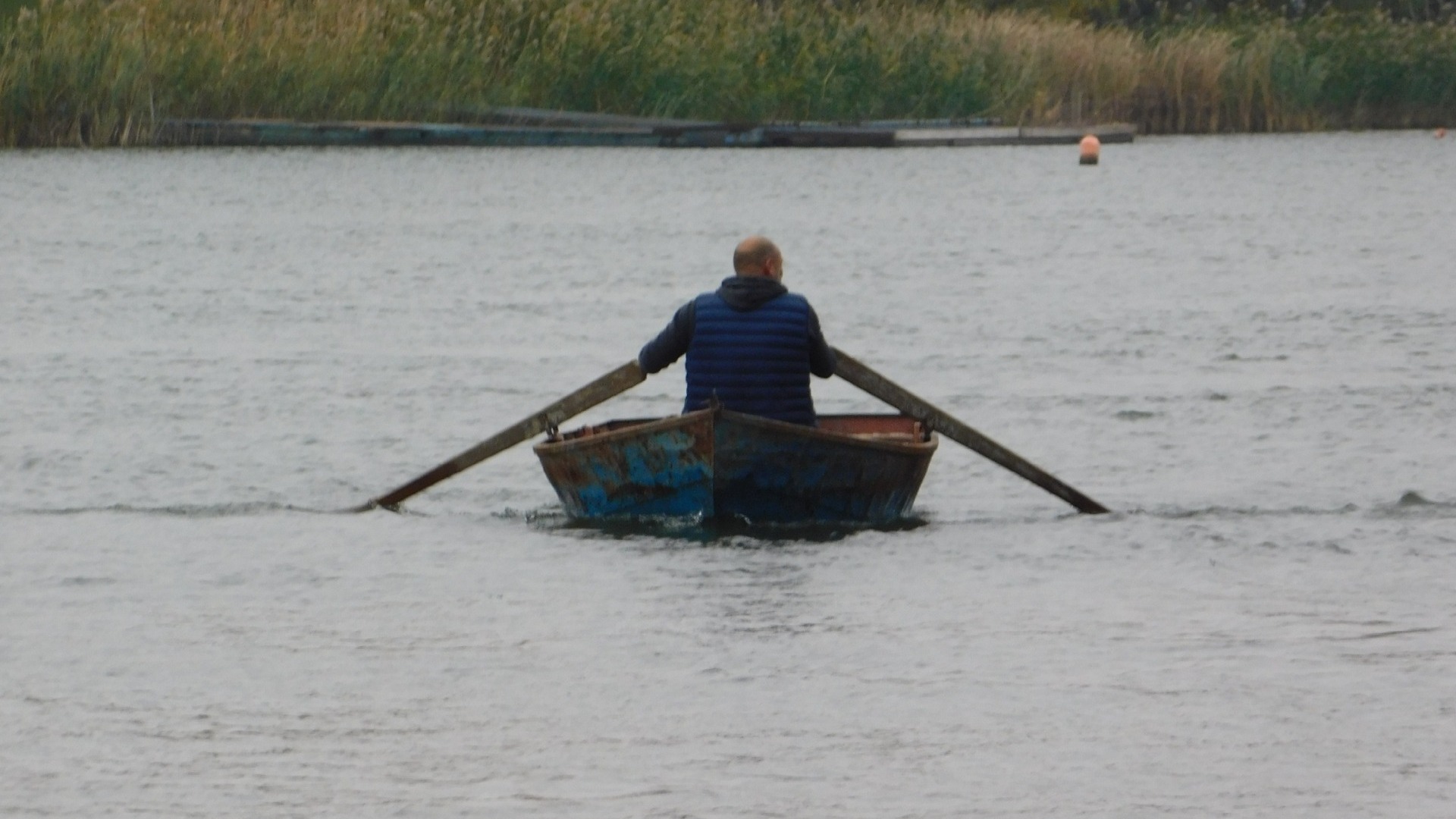 Под Новосибирском рыбак утонул на озере Долгом