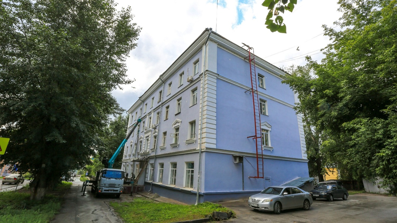 Капитальный ремонт многоквартирных домов в Новосибирске идет с опережением планов.