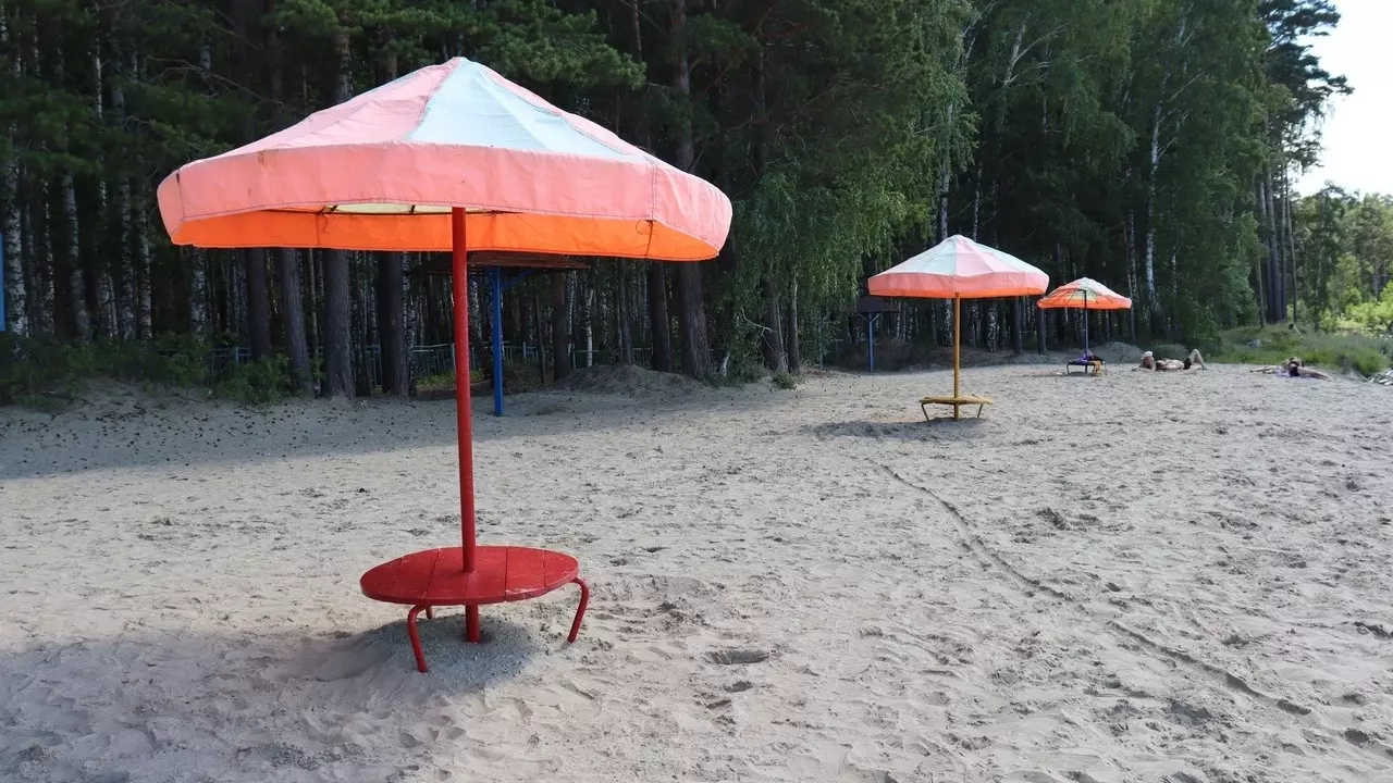 Пляж закрыт уже два года