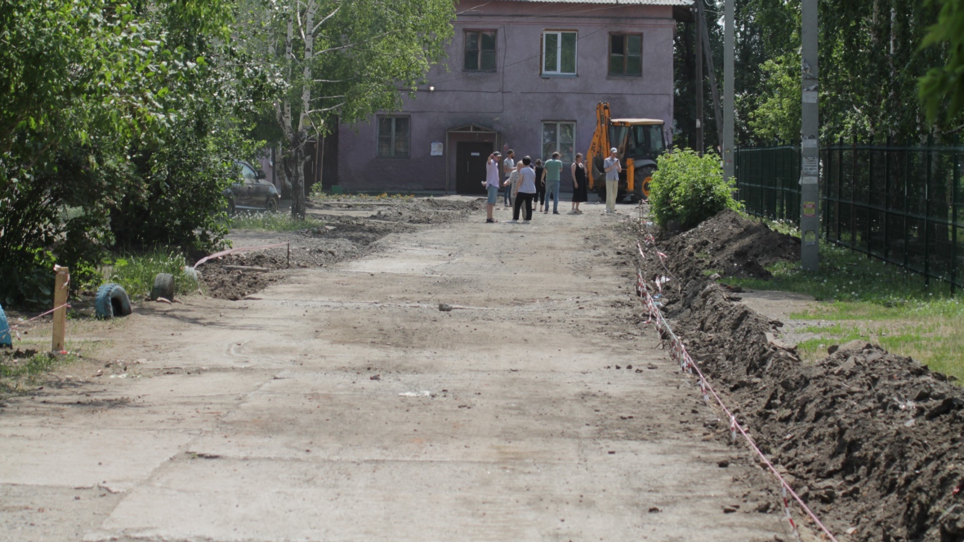 Также будут отремонтированы подъездные пути к домам на ул. Хилокская