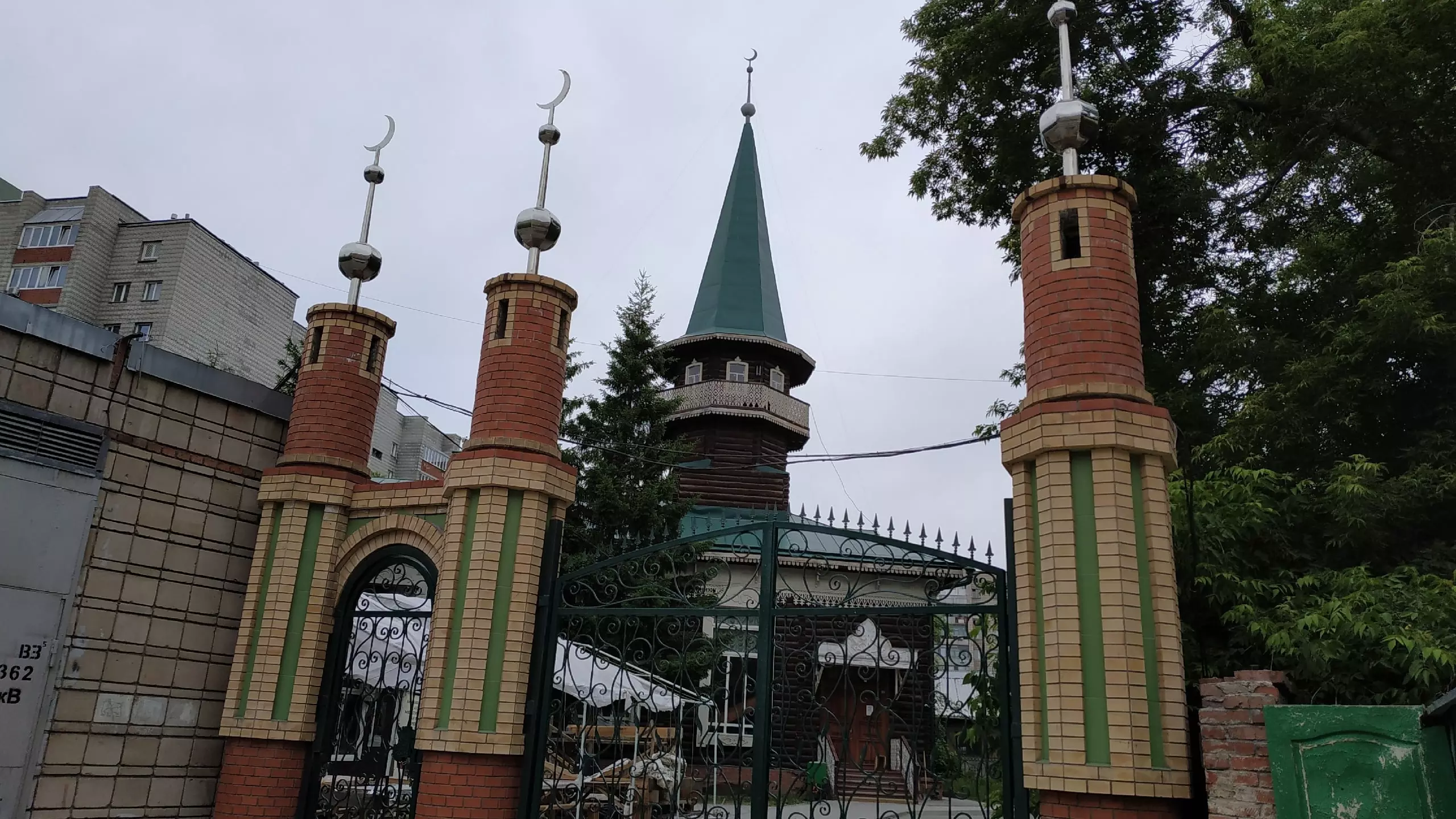 Старейшая мечеть Новосибирска расположена рядом с площадью Кондратюка