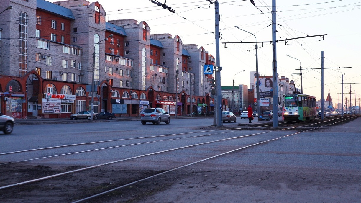 В Новосибирске начал курсировать "олимпийский трамвай