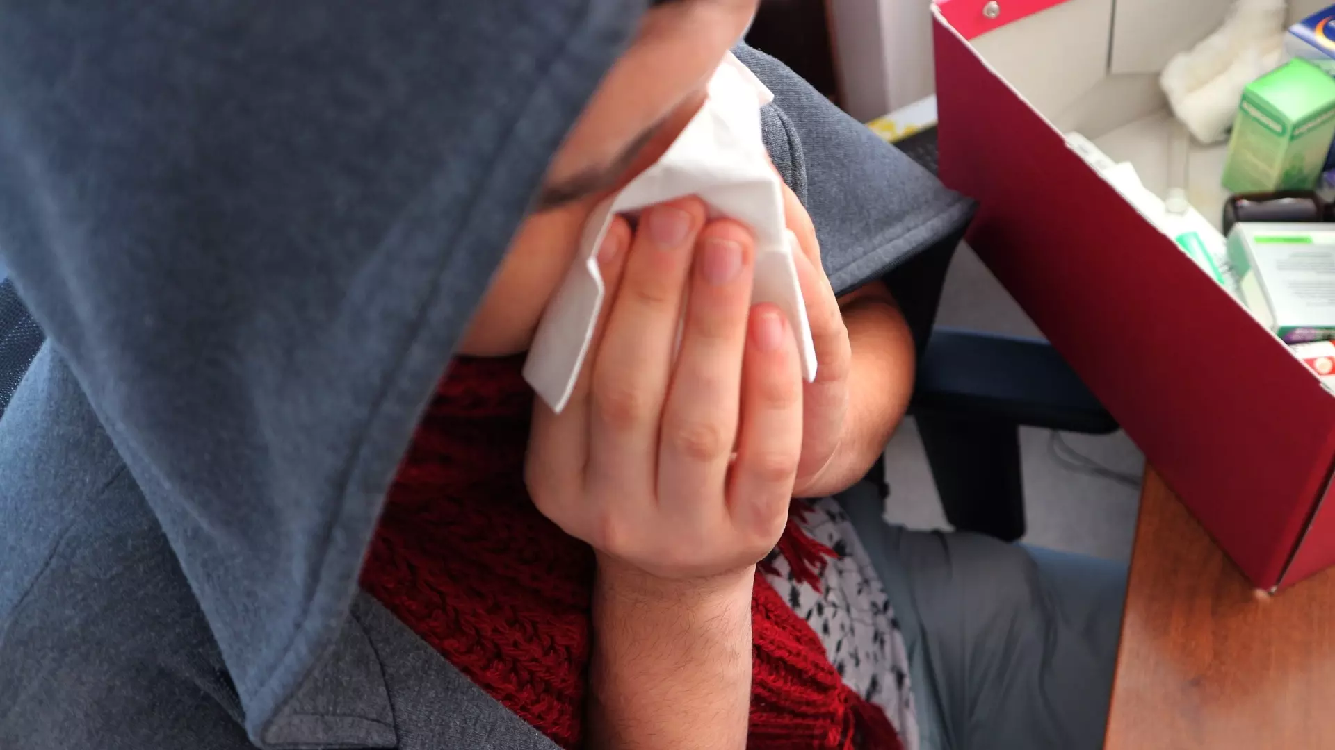 Сезон ОРВИ продолжается, случаев гриппа пока не зафиксировано.