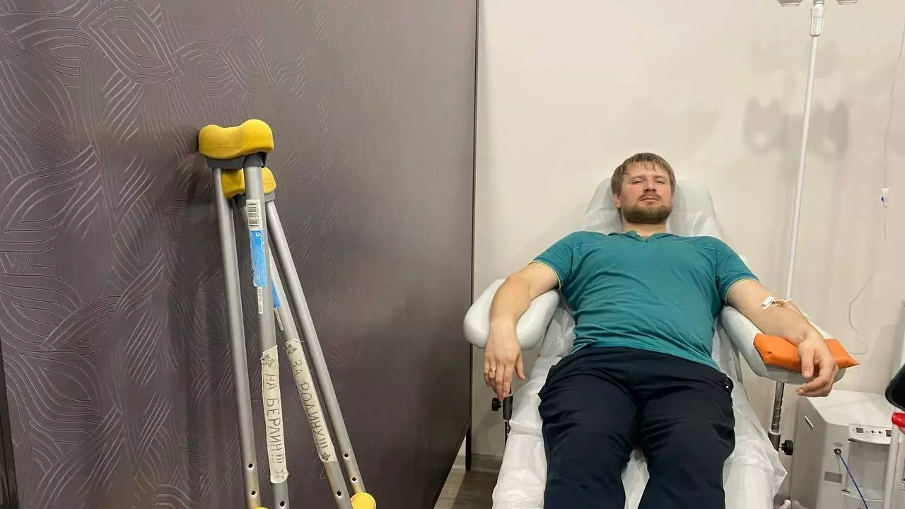 Семен Баранов, участник СВО, проходит реабилитацию после осколочного ранения.