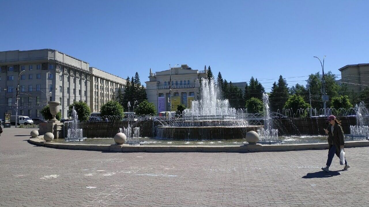 Центральный фонтан запустили в Новосибирске