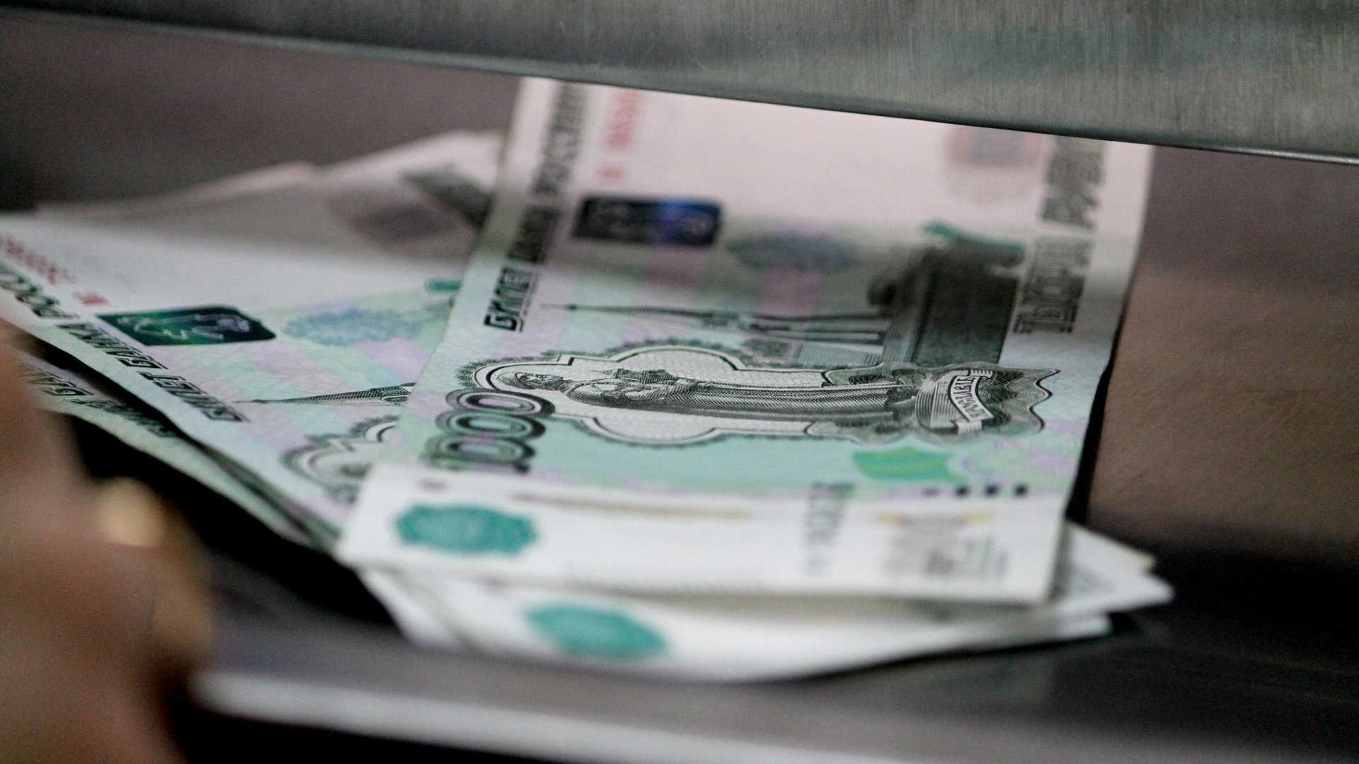 За прошлый год чиновница заработала 3 миллиона рублей