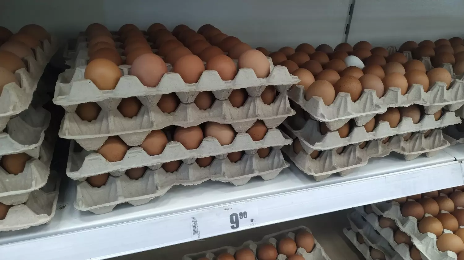 В среднем яйца стоят 130 рублей