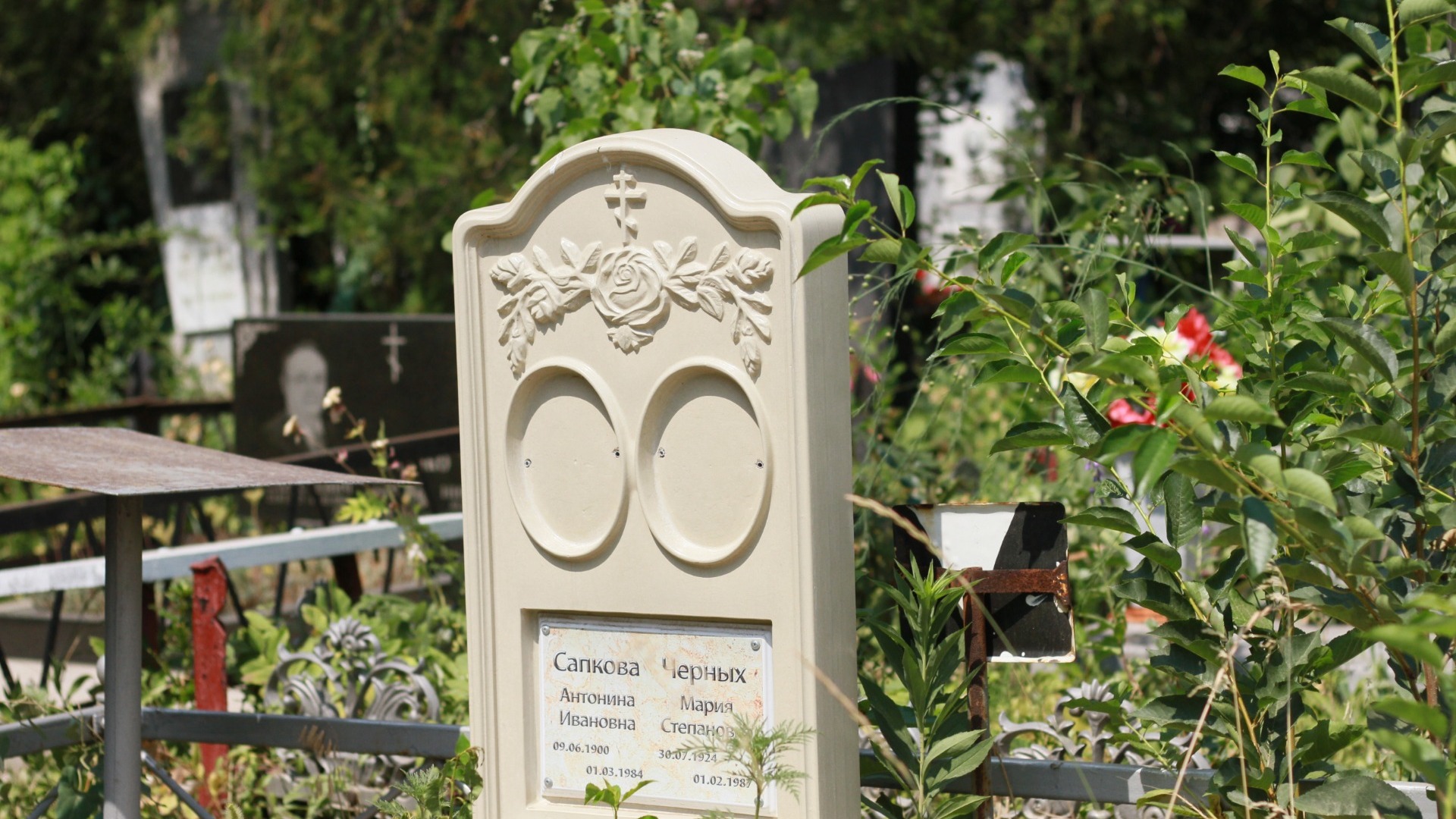 В Академгородке закрыли единственное кладбище