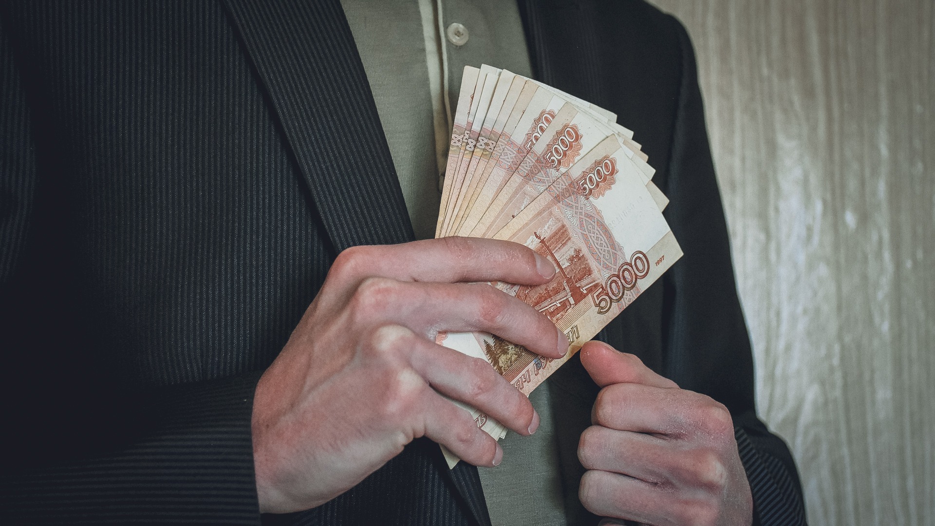 Военный перевел мошенникам 1,3 млн рублей