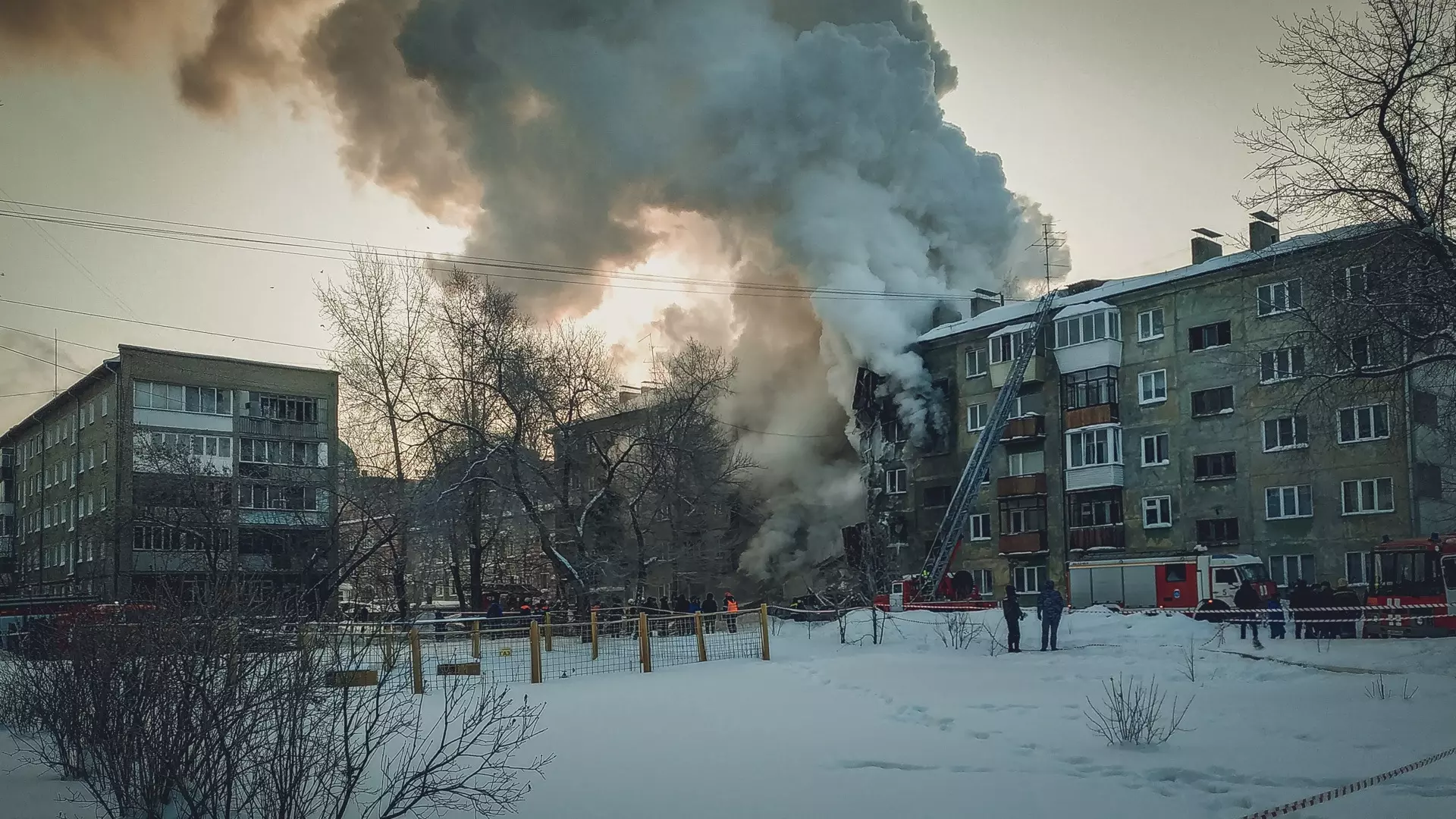 Власти Новосибирска еще не решили, что будет на месте рухнувшего дома на Линейной