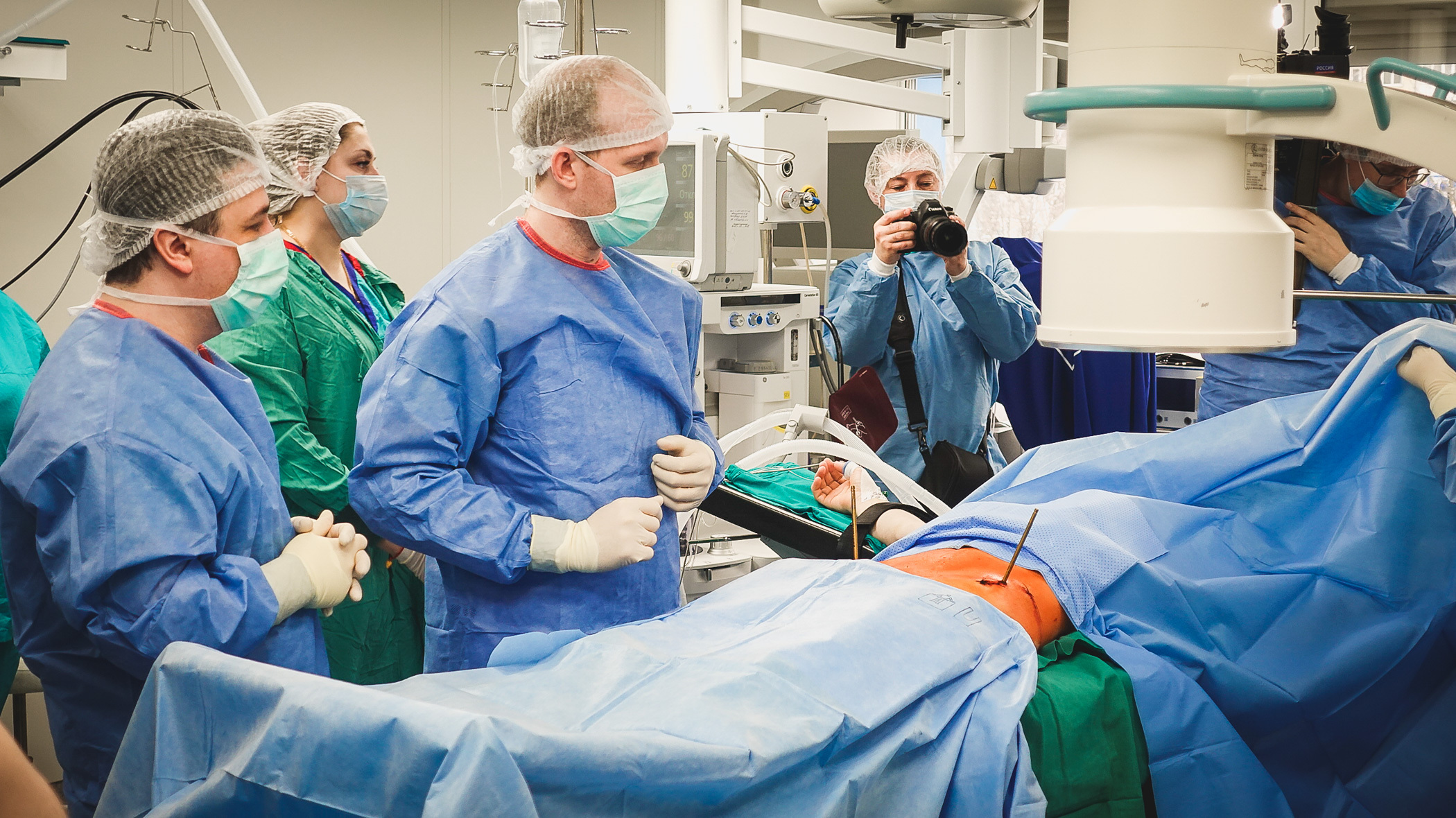 Пациентку с пульсирующим образованием в животе спасли новосибирские хирурги