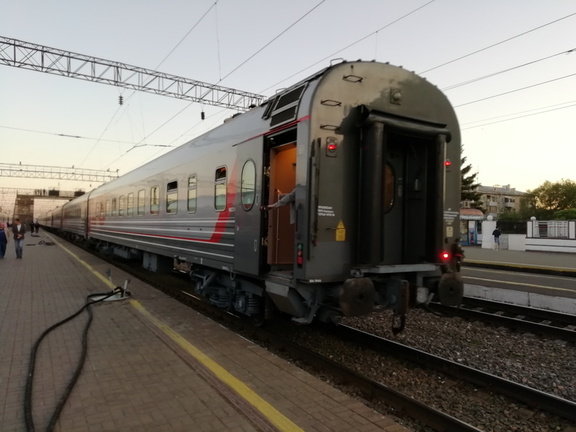 Шесть проходящих через Новосибирск поездов задерживаются 24 июля