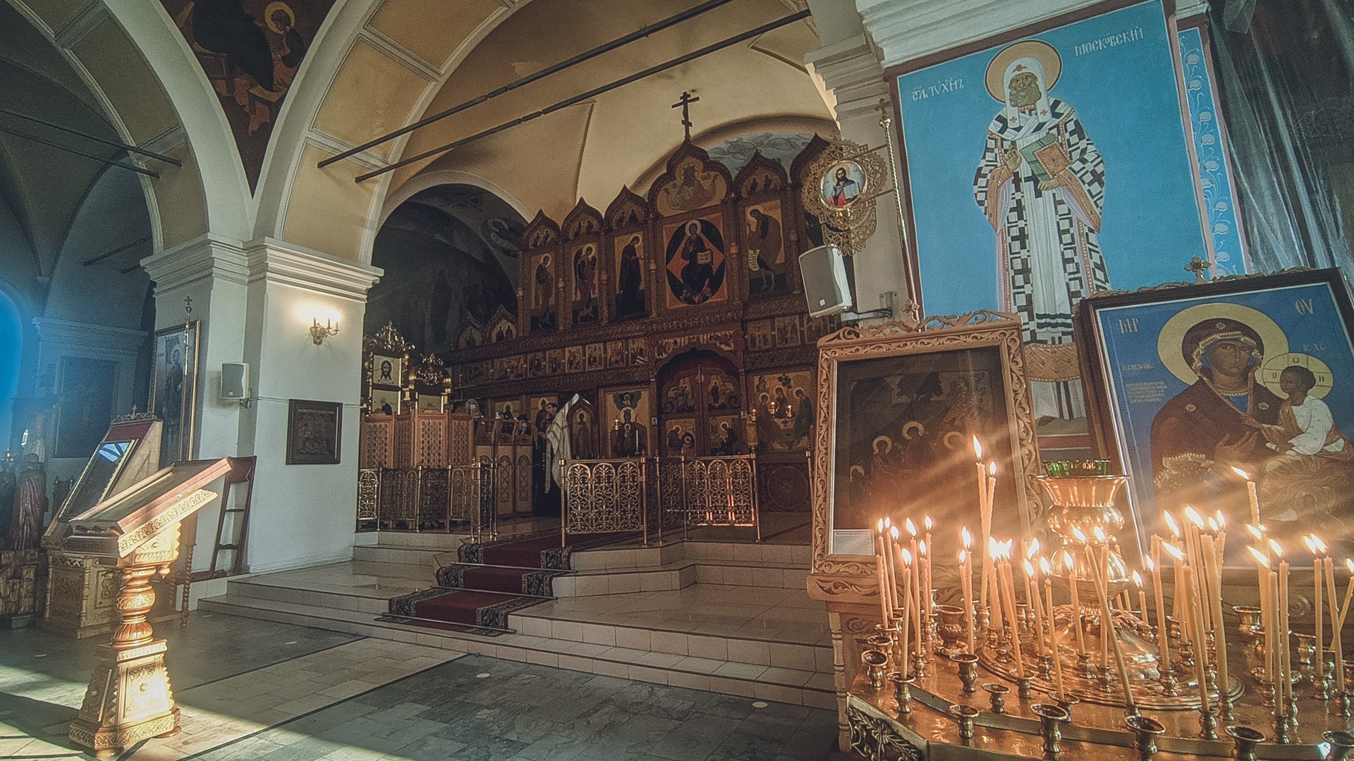 В Новосибирске сектанты ищут православных наложниц в свой гарем