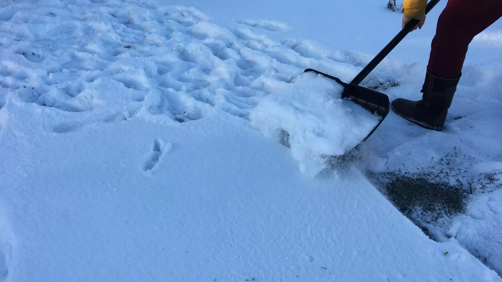 Отец-алиментщик будет чистить улицы от снега в Новосибирской области