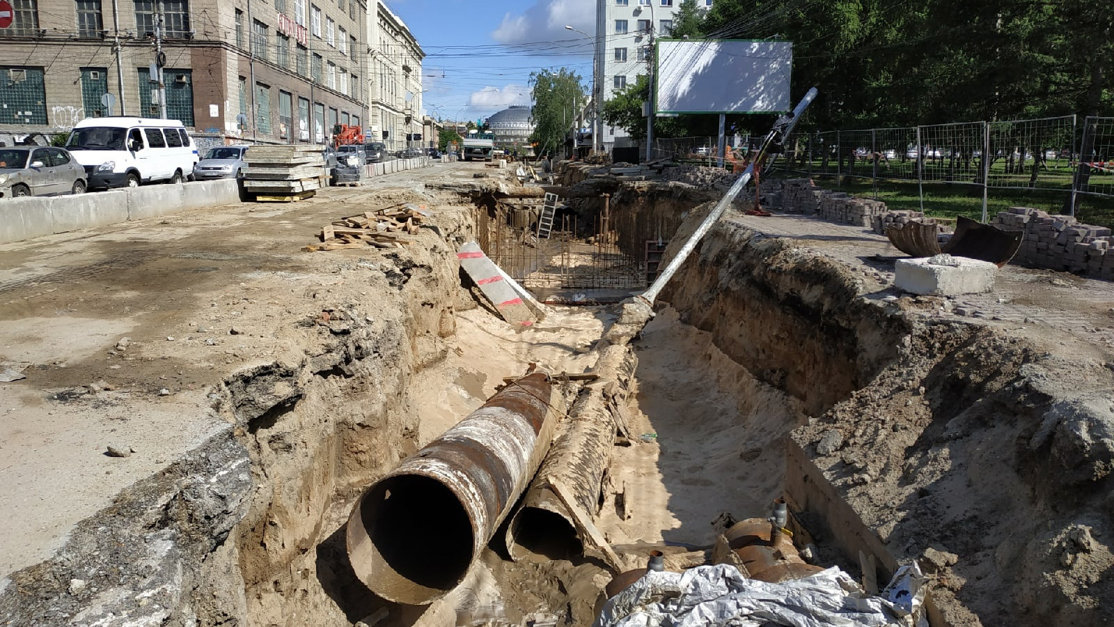 Масштабная  реконструкция изношенных теплосетей началась в Новосибирске летом 2022 года