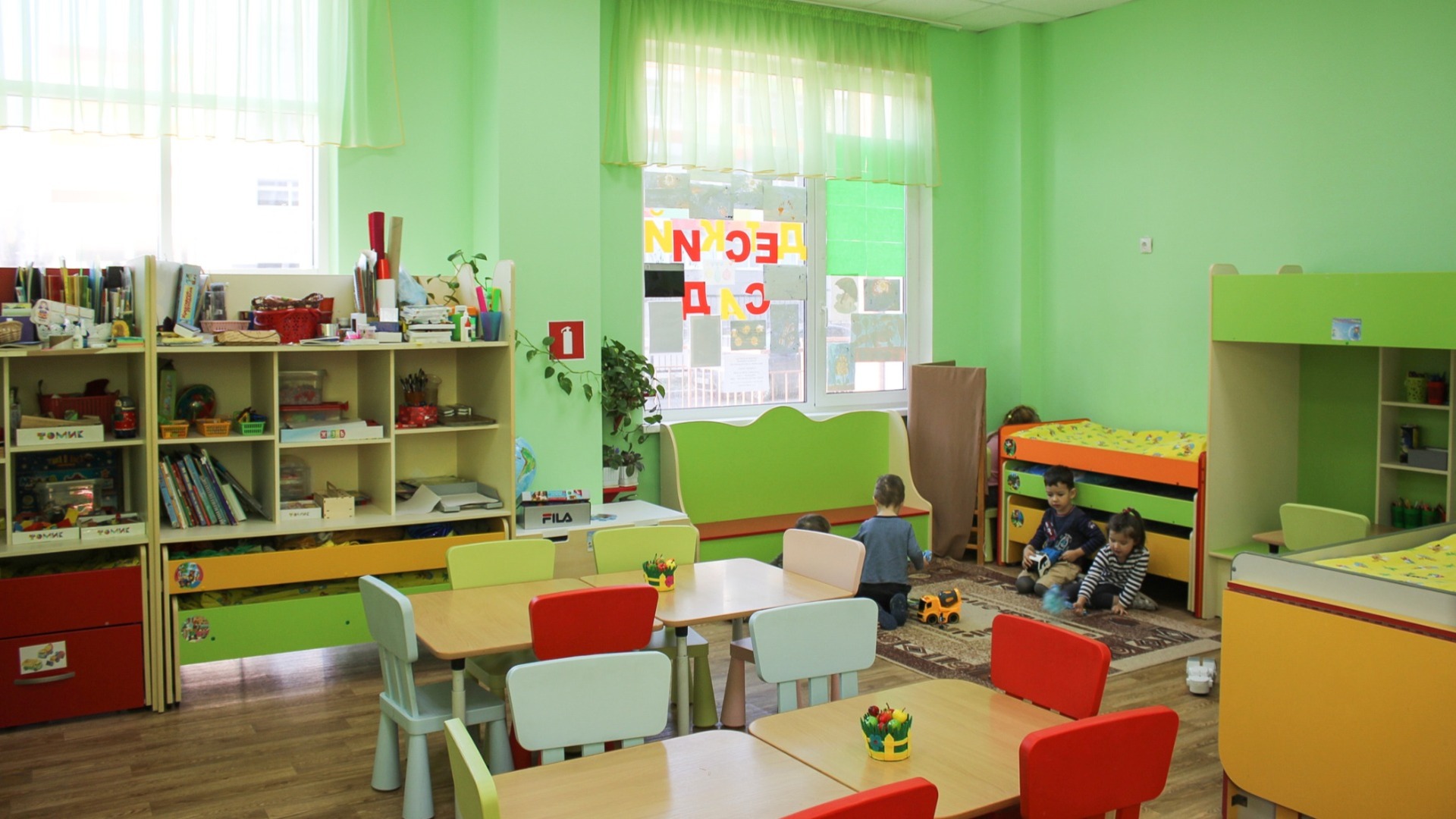В Новосибирске наказали воспитателя за забытую в детсаду девочку