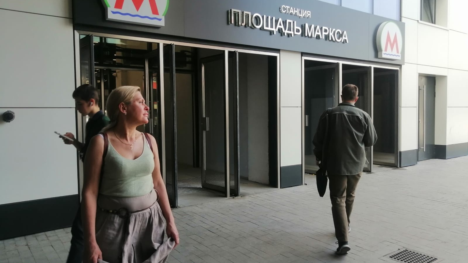 В Новосибирске открыли новый вход на станцию метро «Площадь Маркса»