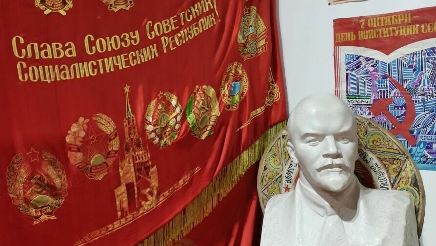 Бюсты, портреты Ленина отчетливо помнят новосибирцы