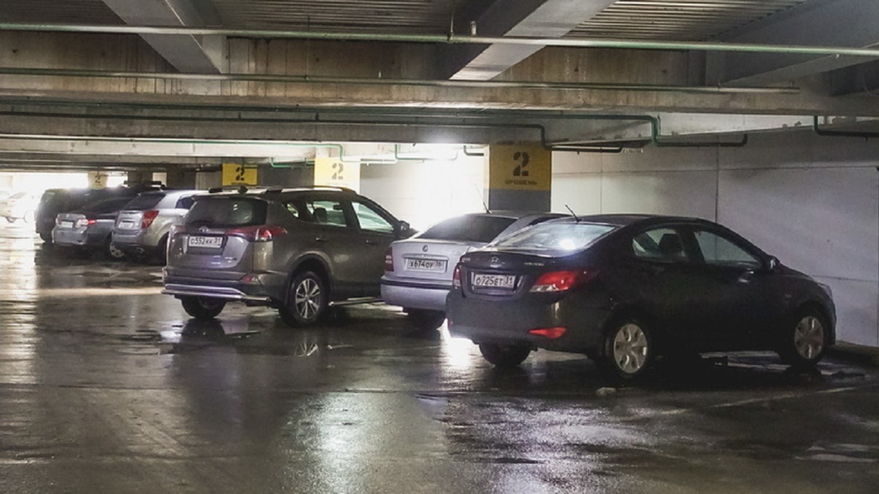 Новосибирские платные парковки признаны худшими в стране