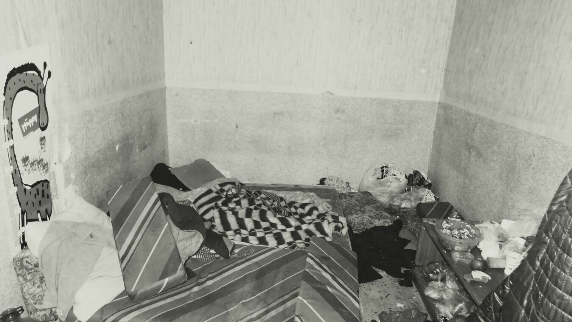 Бездомный новосибирец несколько дней жил в квартире с трупом