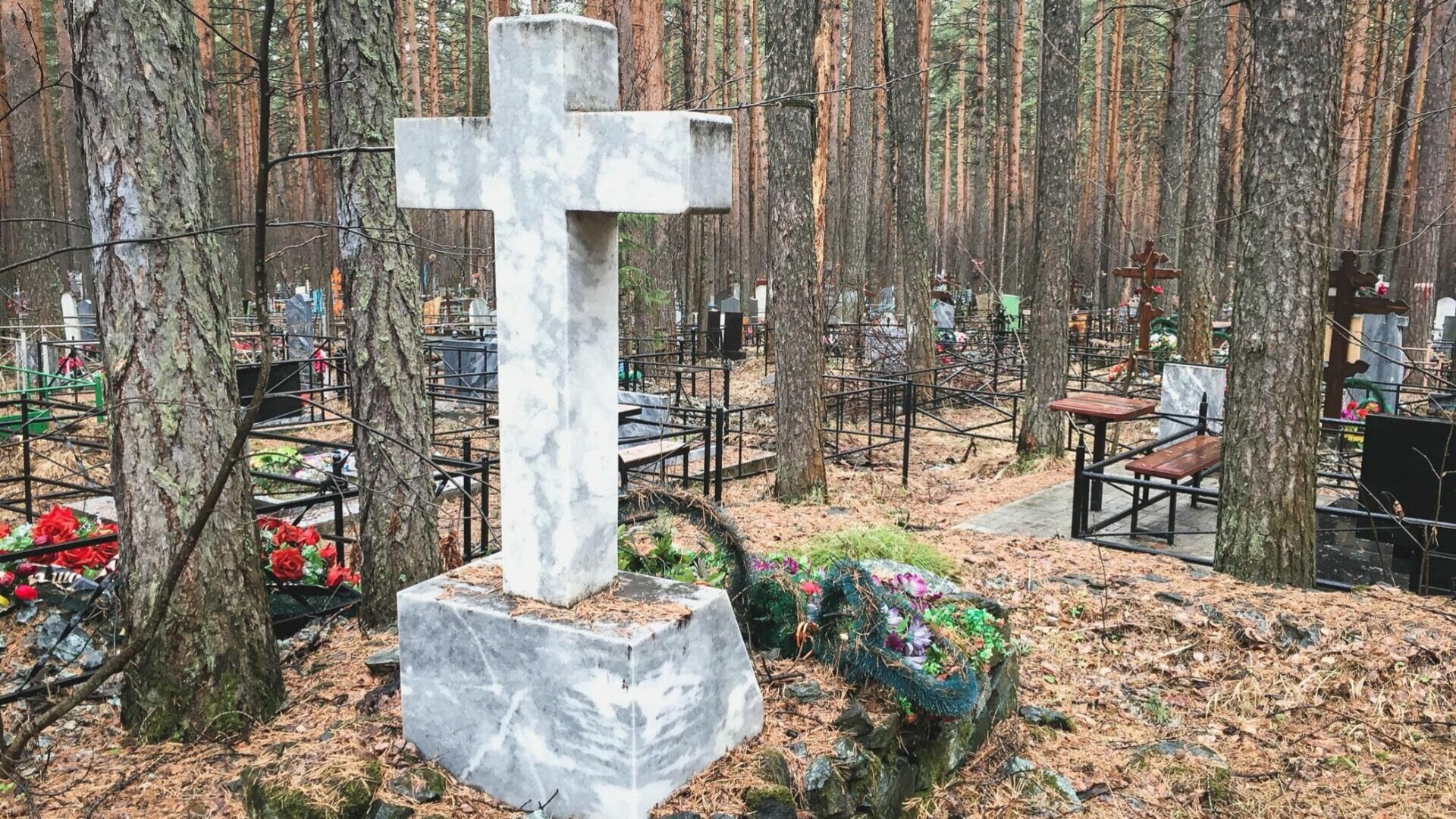 Как в Новосибирске черные ритуальщики получают данные об умерших