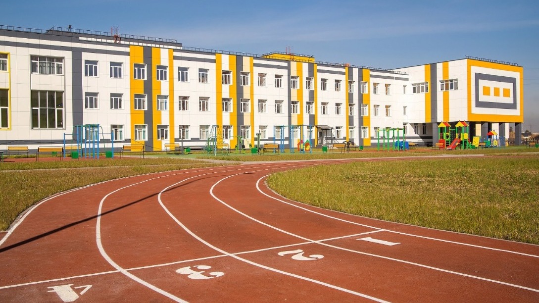 Школа № 217 расположена в Южно-Чемском микрорайоне