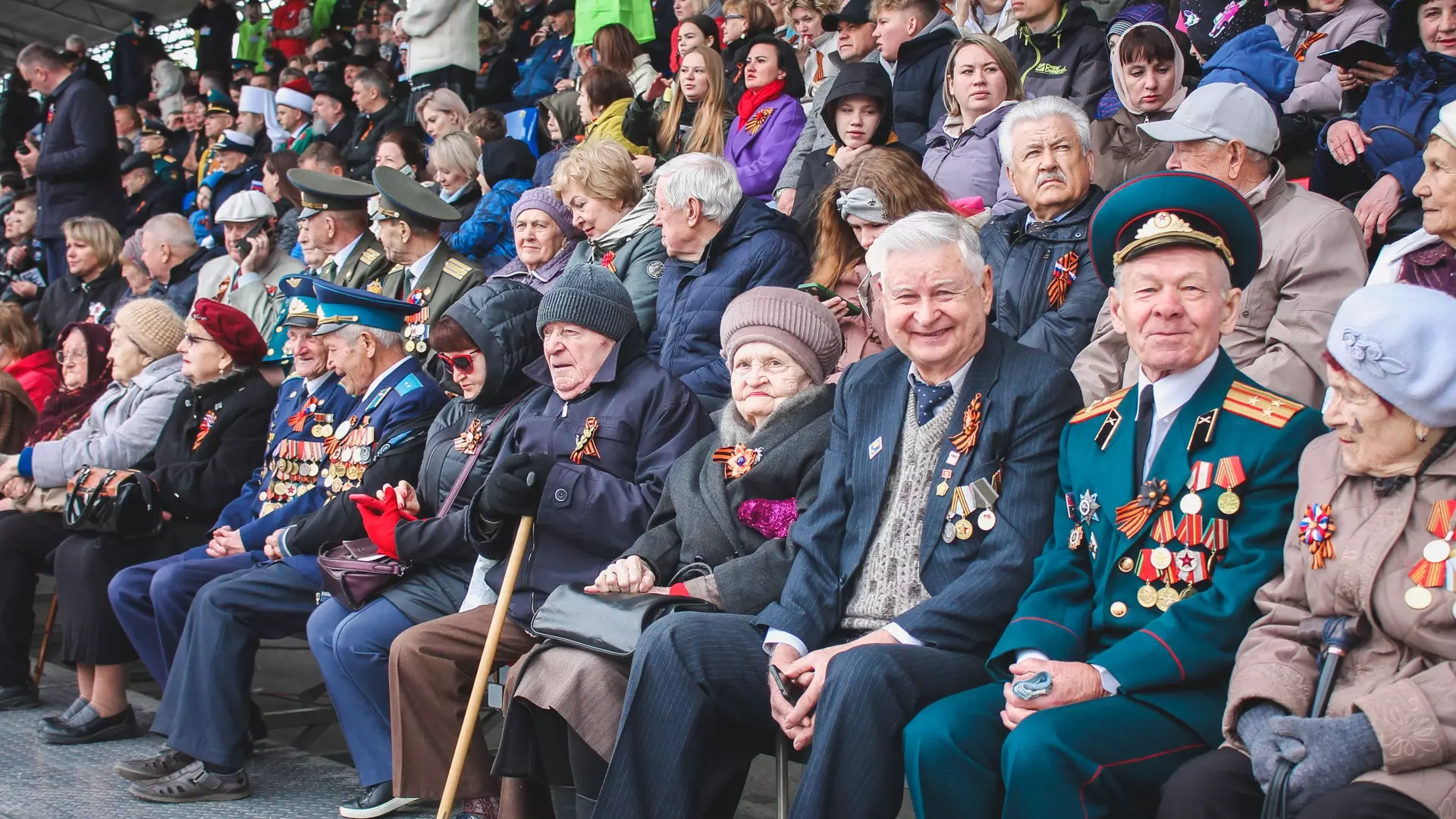 Ветераны Вооруженных сил РФ на параде 9 мая