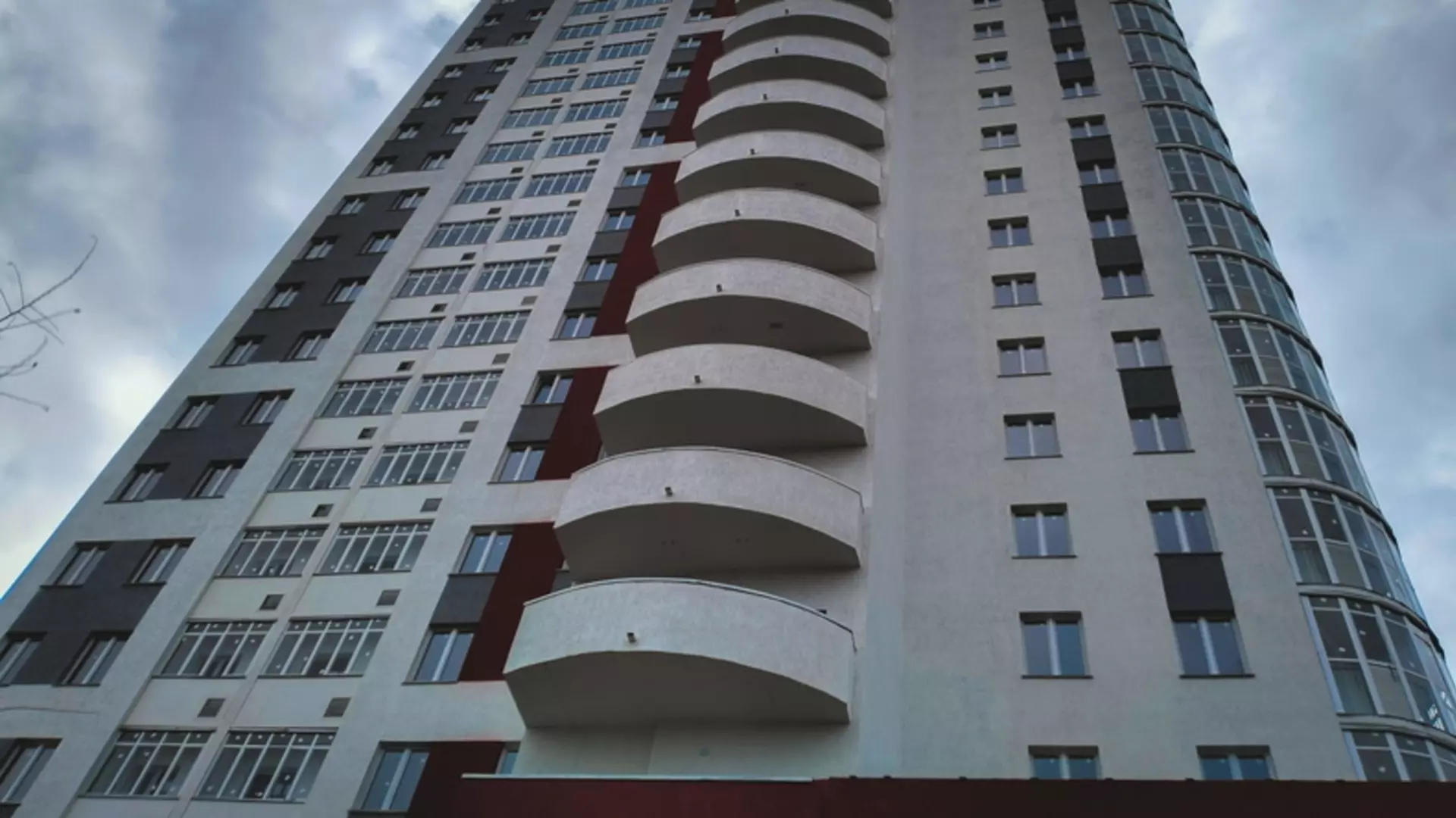 Поставлена точка в деле обманутых дольщиков долгостроя на Есенина в Новосибирске