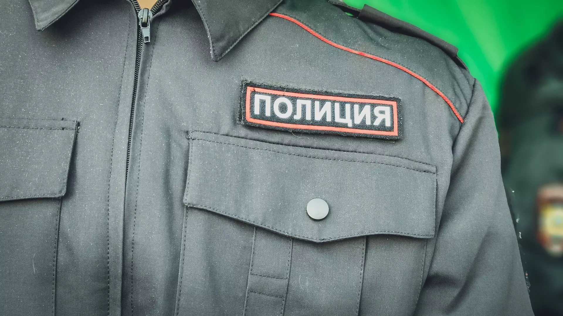 В Новосибирске задержали мужчину, который угрожал прохожим ножом