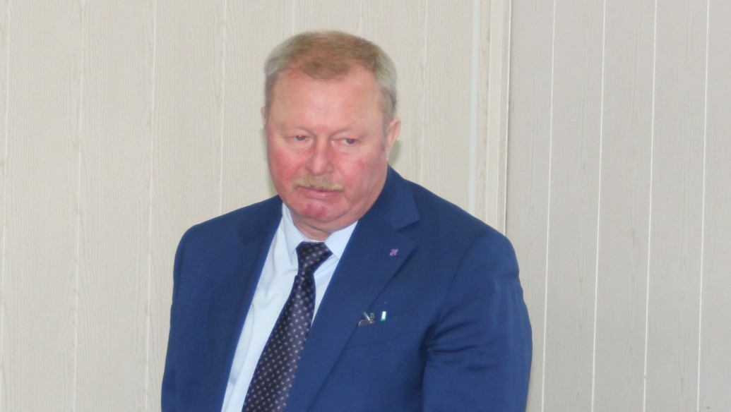 Глава Кыштовского района Николай Кузнецов написал заявление об уходе.